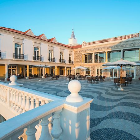 Praia D'El Rey Marriott Golf & Beach Resort Praia del Rei Luaran gambar The central courtyard of the hotel